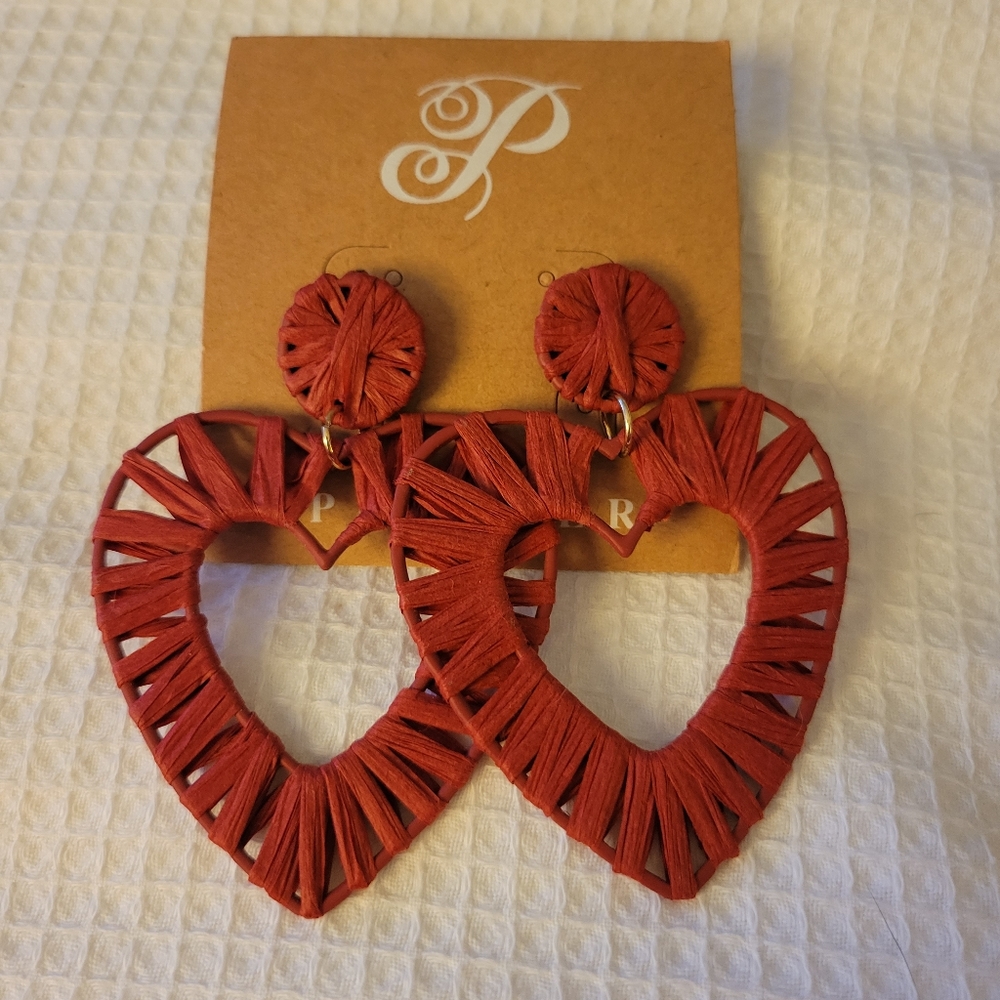 Cute heart earrings